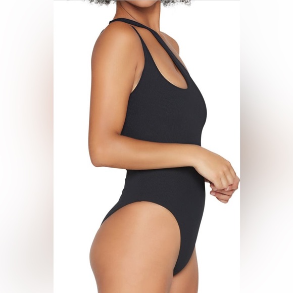 NWOT L*Space Phoebe Classic One-Shoulder Rib One-Piece Swimsuit - Picture 4 of 8
